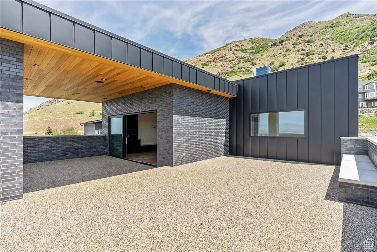 HEUGHS CANYON - Residential