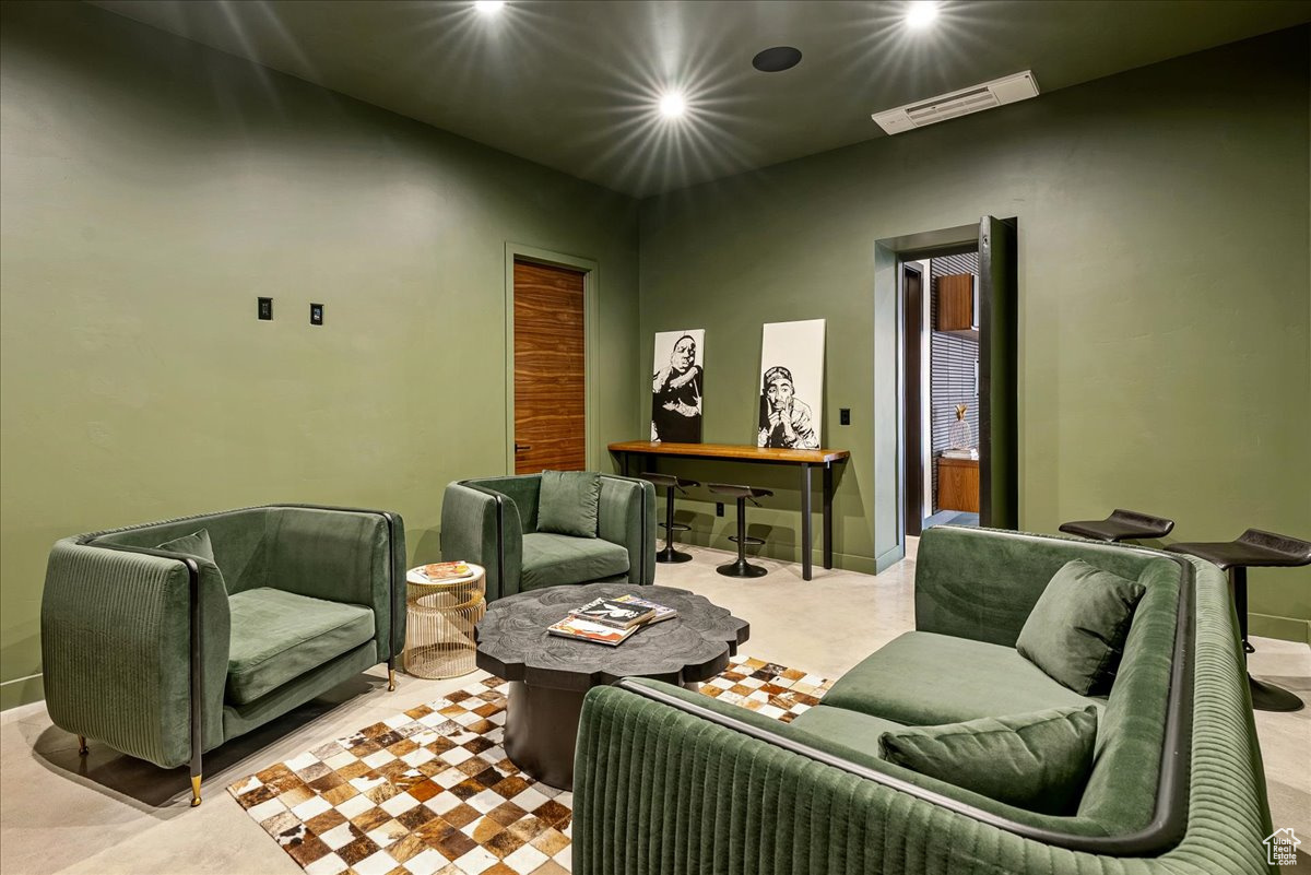 HEUGHS CANYON - Residential