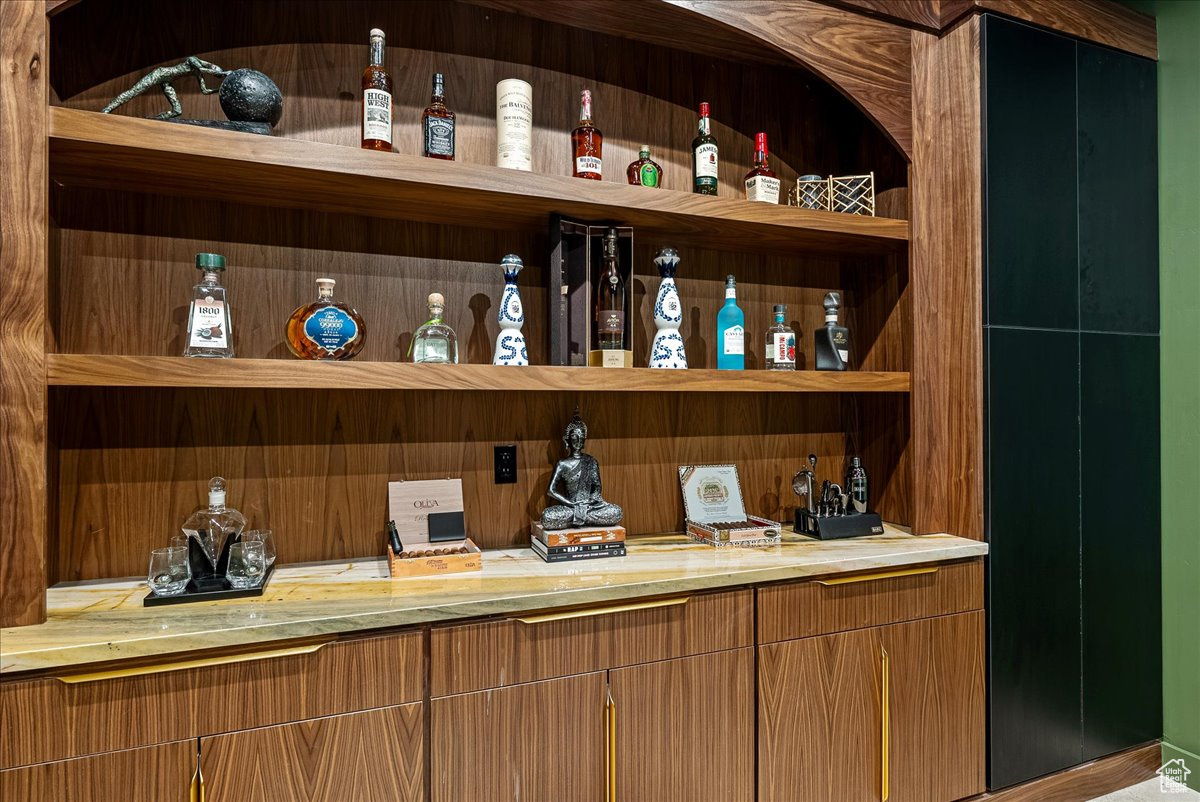 HEUGHS CANYON - Residential