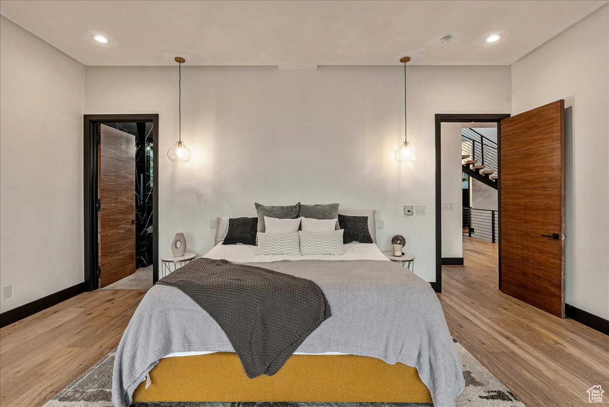 HEUGHS CANYON - Residential