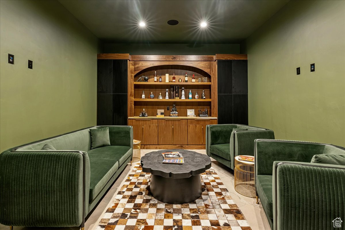 HEUGHS CANYON - Residential