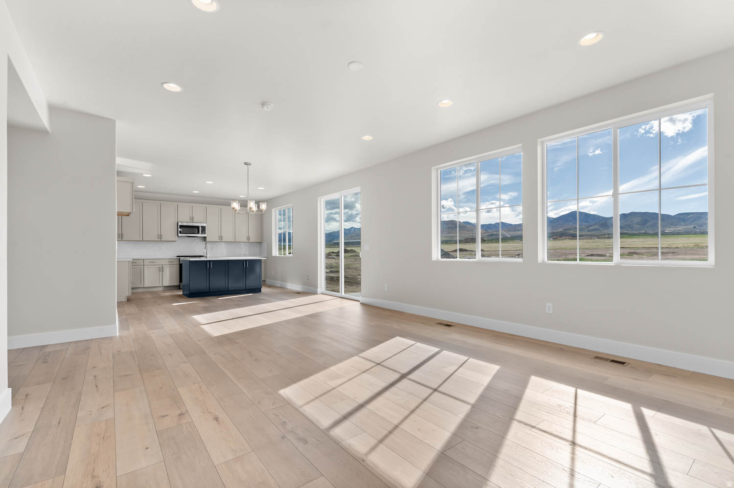 DRY CREEK COLLECTION 234 - Residential