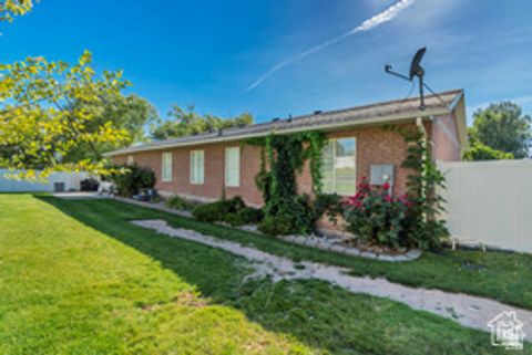 Tiny photo for 1318 N 550 E, Nephi, UT 84648 (MLS # 2127281)