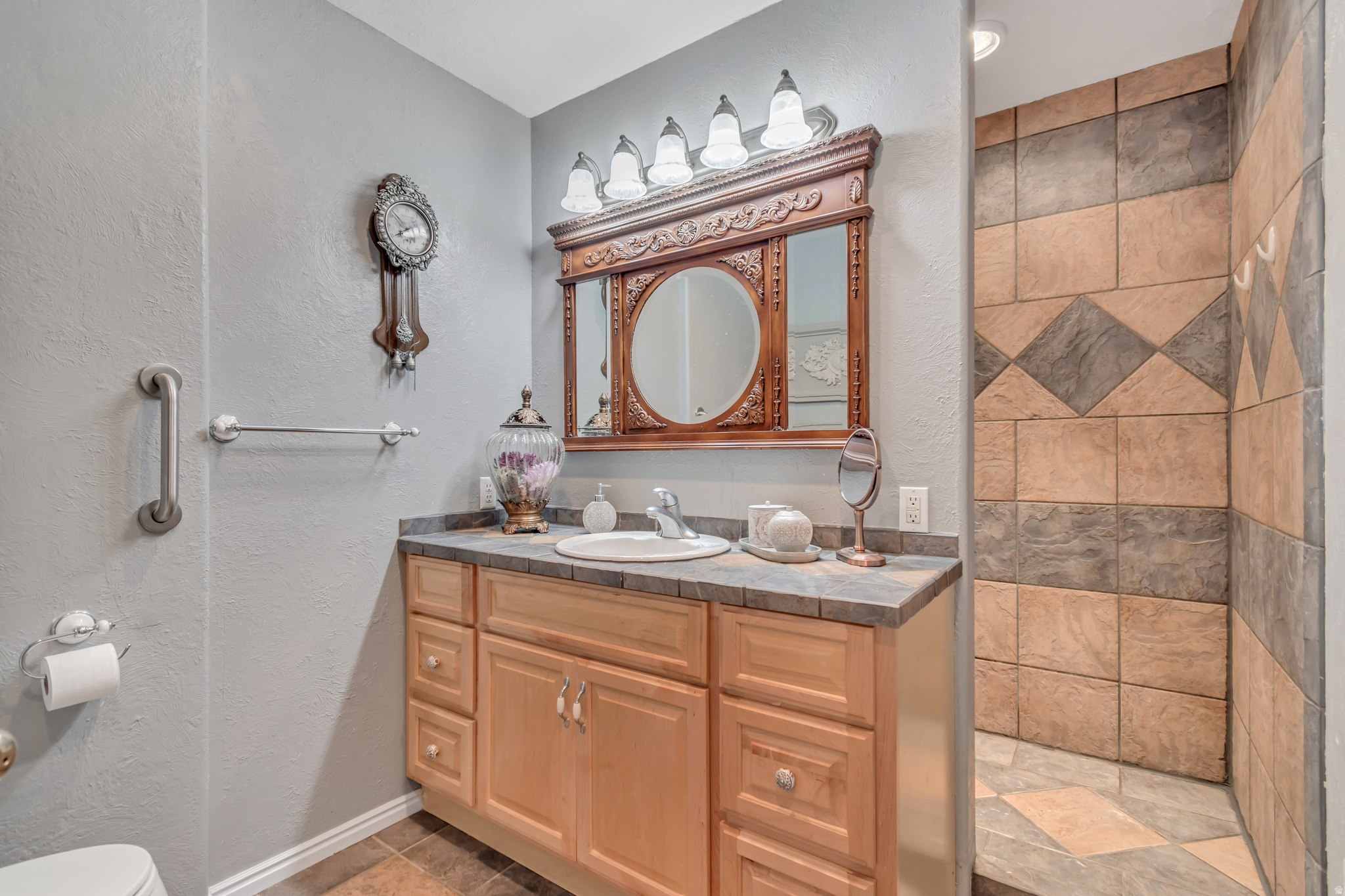 NEBO HEIGHTS SUBD - Residential