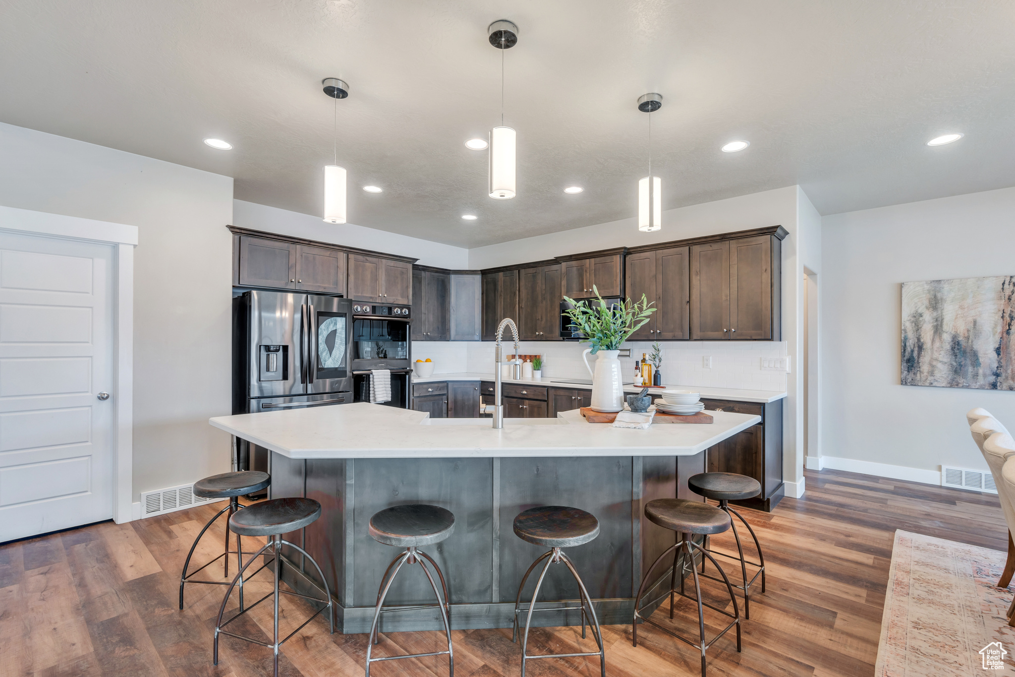 ARRIVAL - Residential