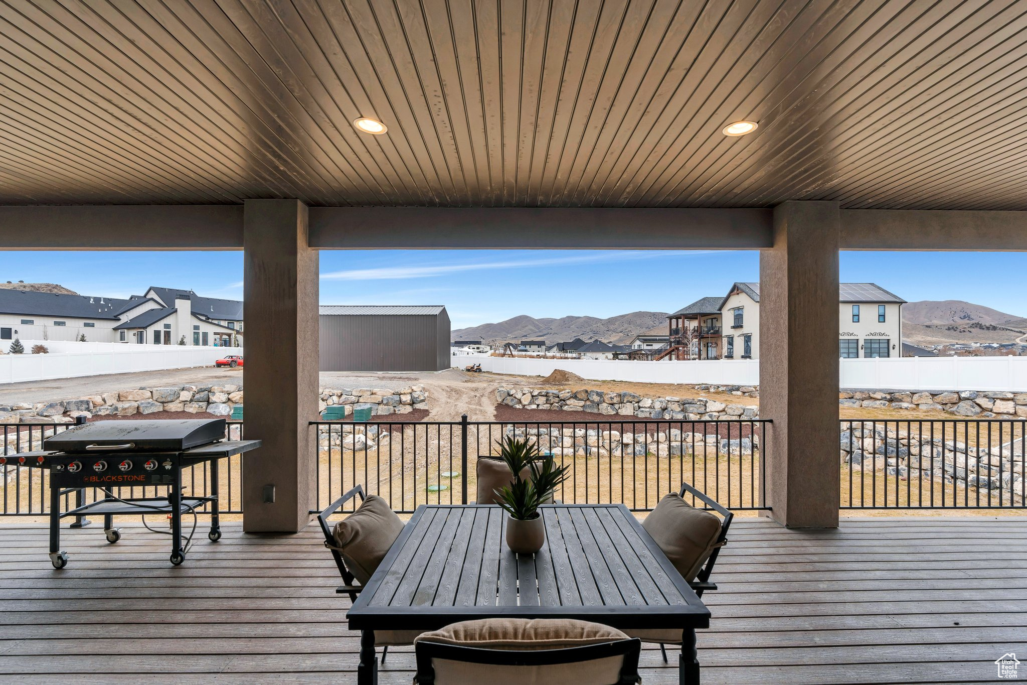 ARRIVAL - Residential