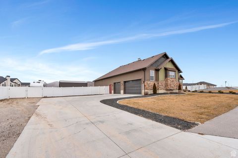 Tiny photo for 1407 E ABIGAIL LN, Eagle Mountain, UT 84005 (MLS # 2068434)