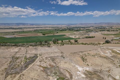 Tiny photo for 1416 W VALLEY VIEW DR, Wellington, UT 84542 (MLS # 2092050)