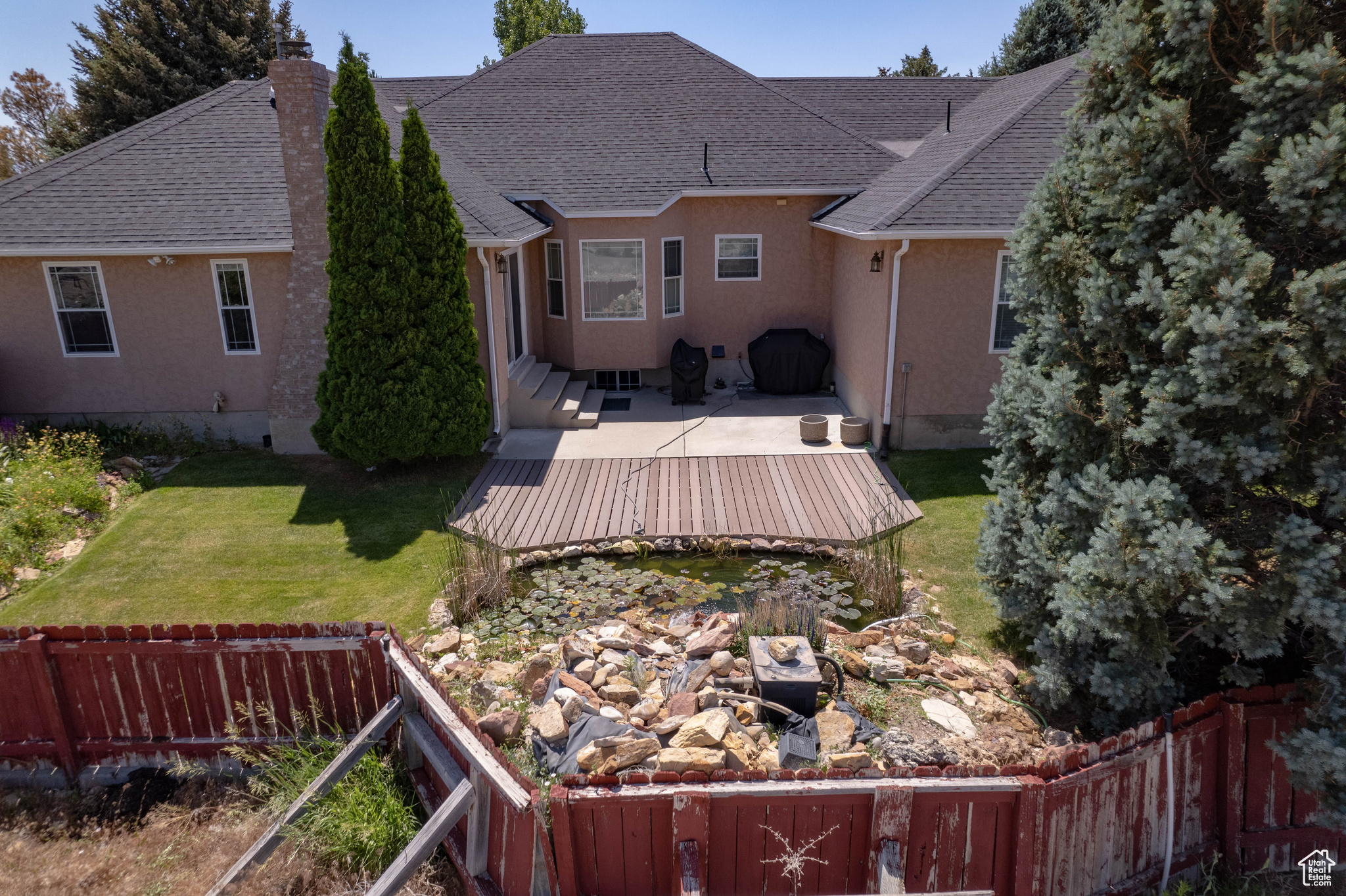 HILLCREST - Residential