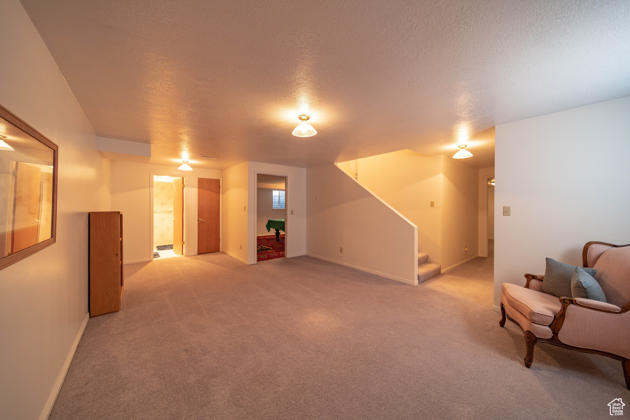 HILLCREST - Residential