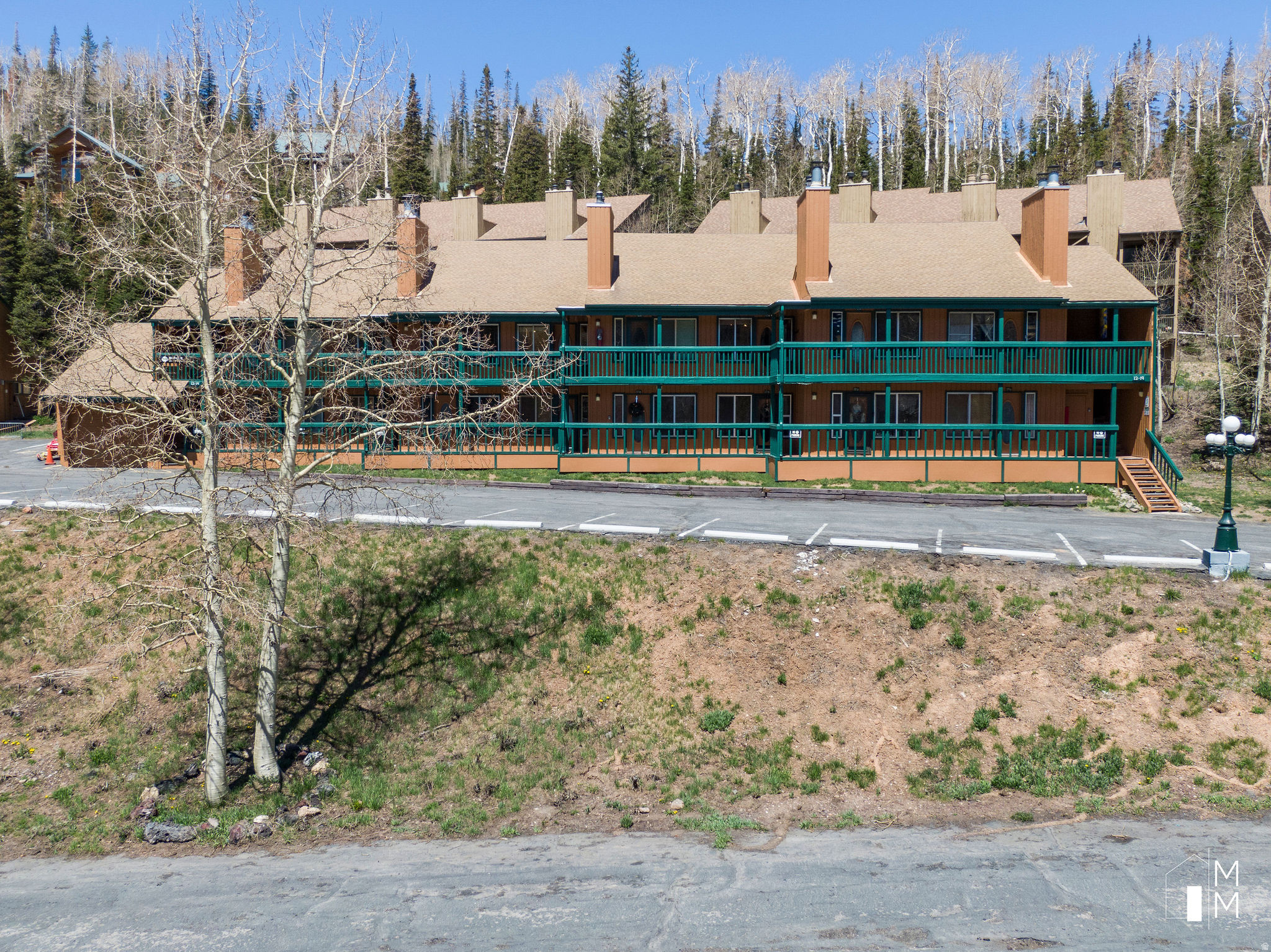 CHALET VILLAGE - Residential