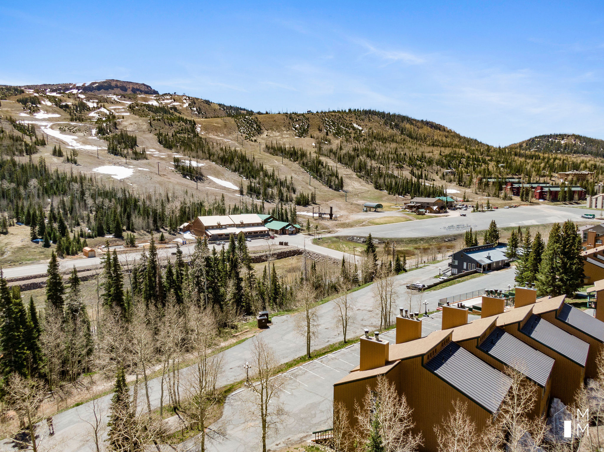 CHALET VILLAGE - Residential