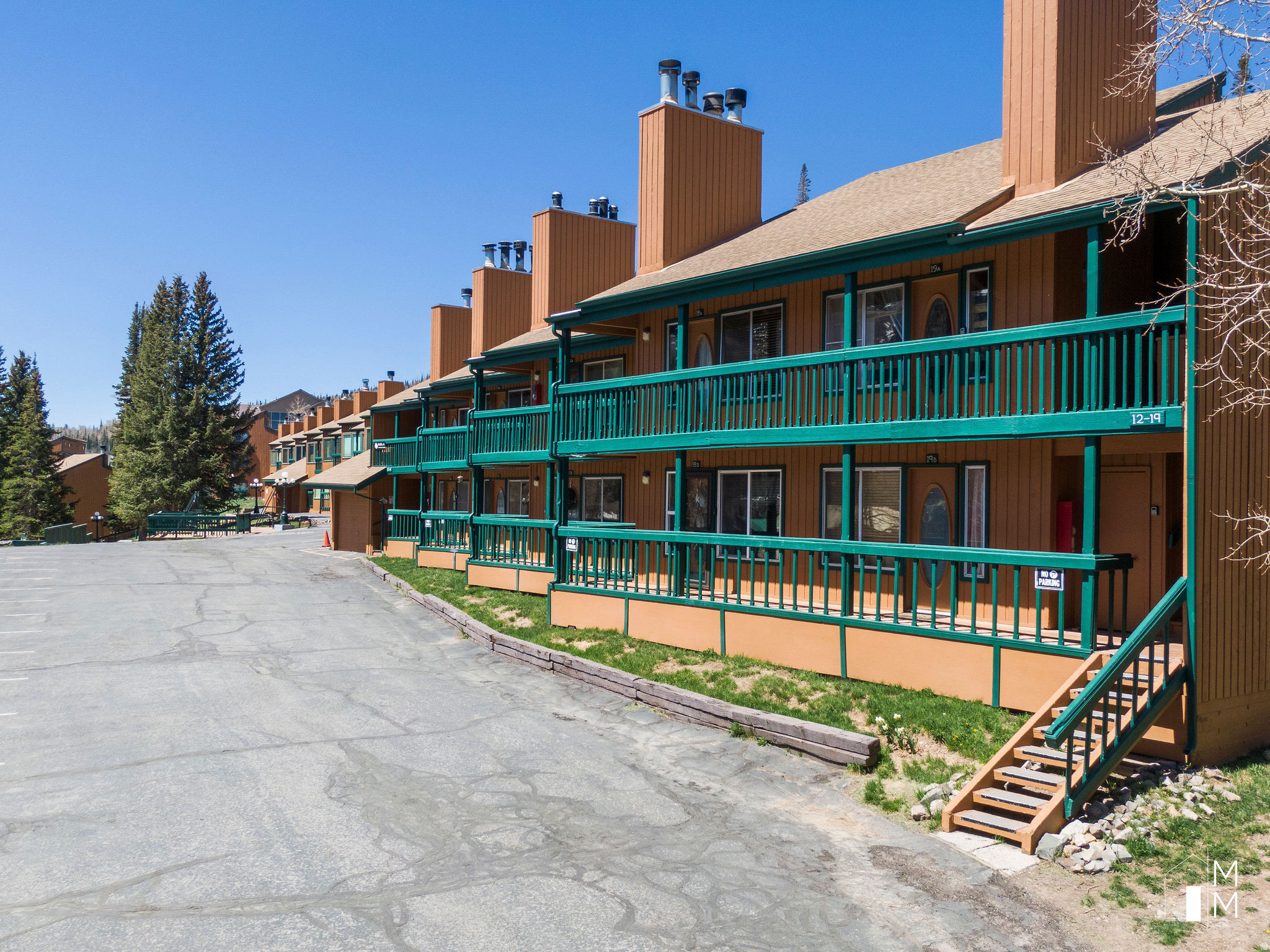 CHALET VILLAGE - Residential