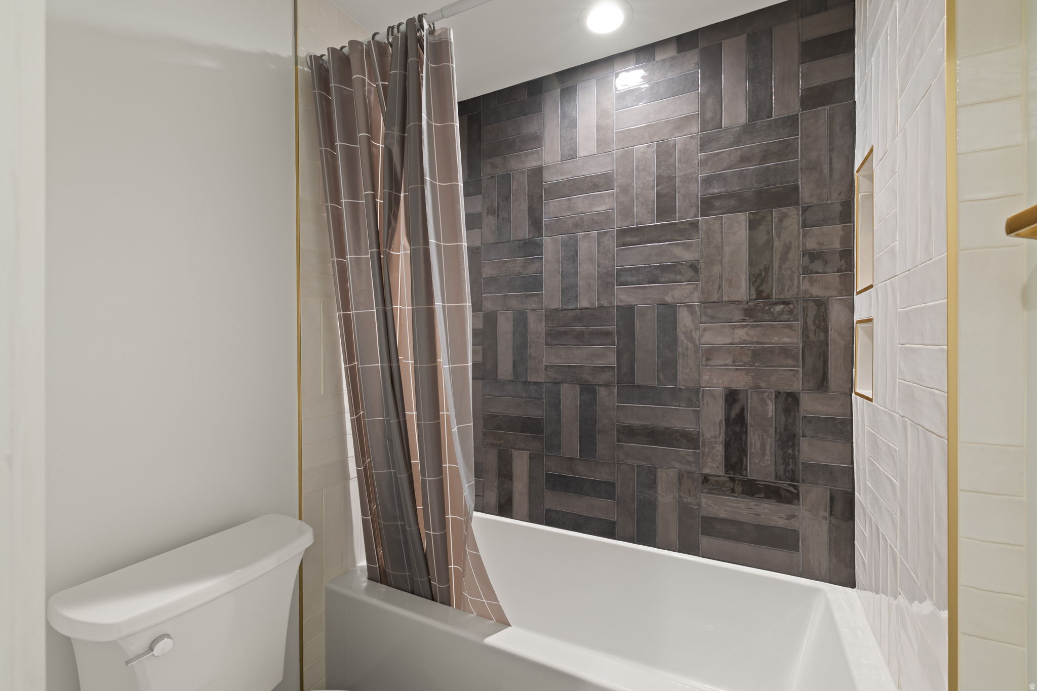 HOLBROOK FARMS - Residential