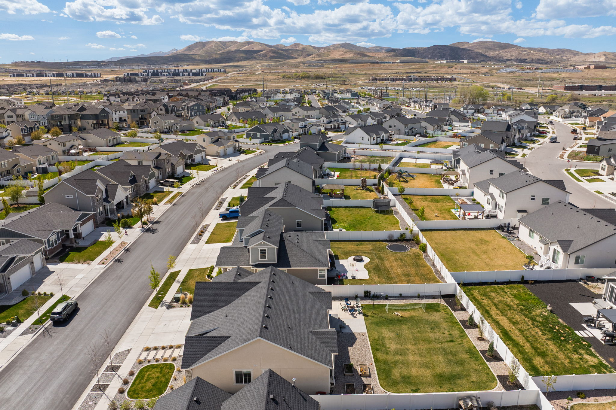 HOLBROOK FARMS - Residential