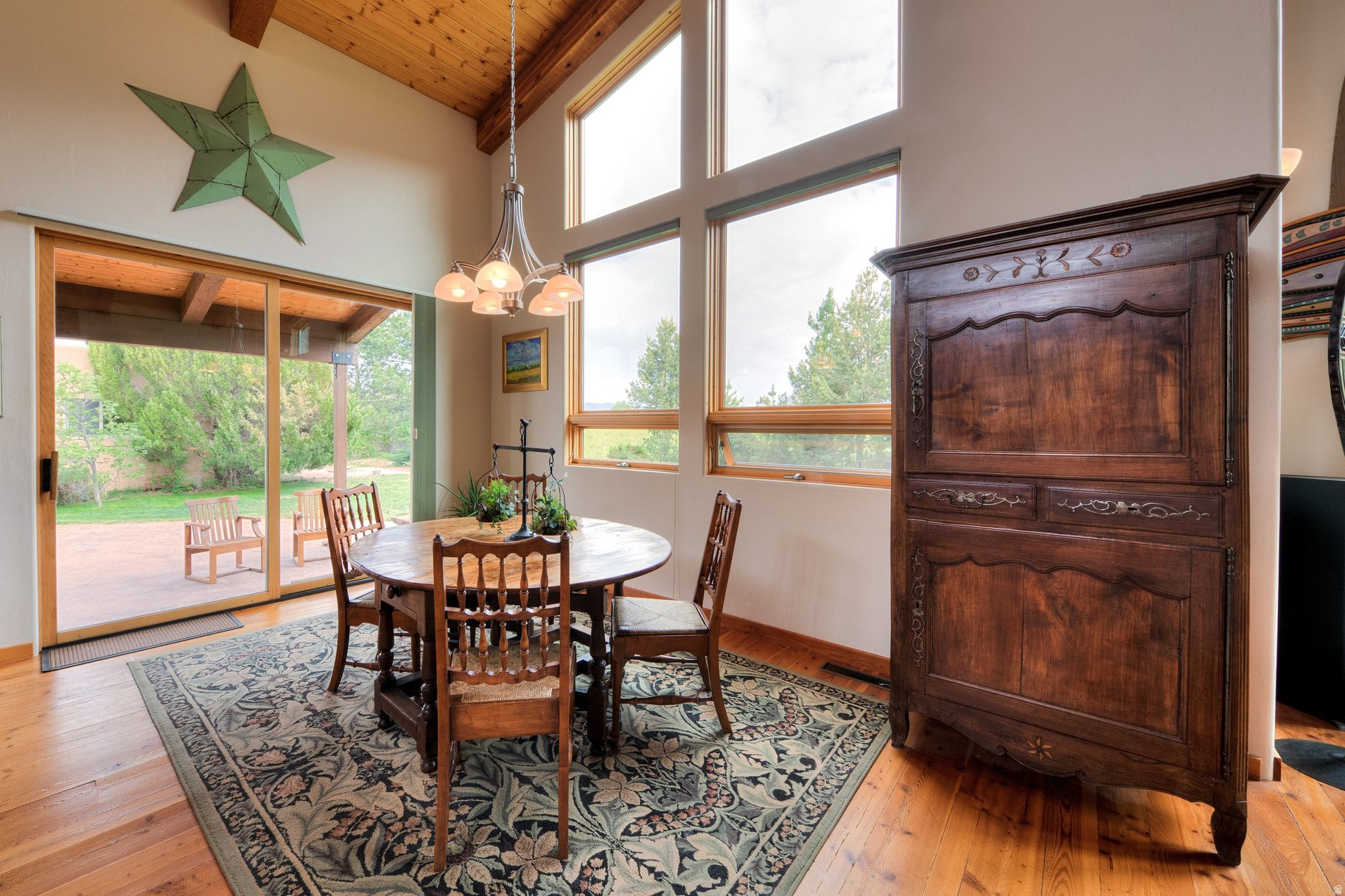 EAGLES LANDING - Residential