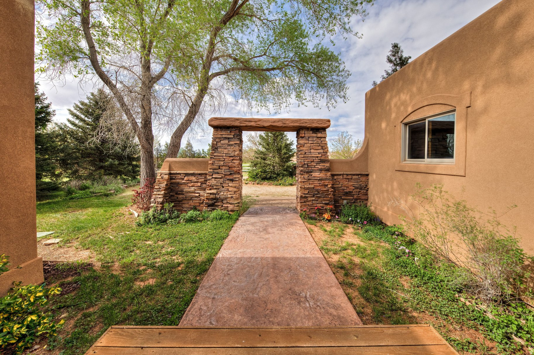 EAGLES LANDING - Residential