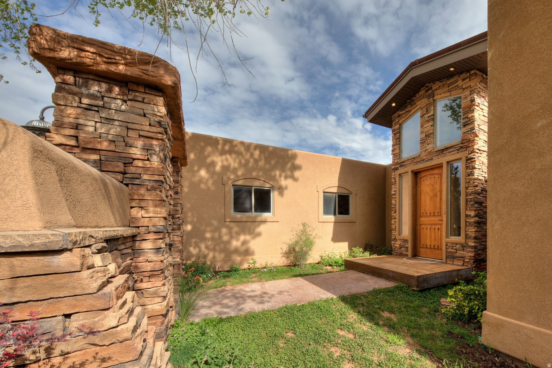 EAGLES LANDING - Residential