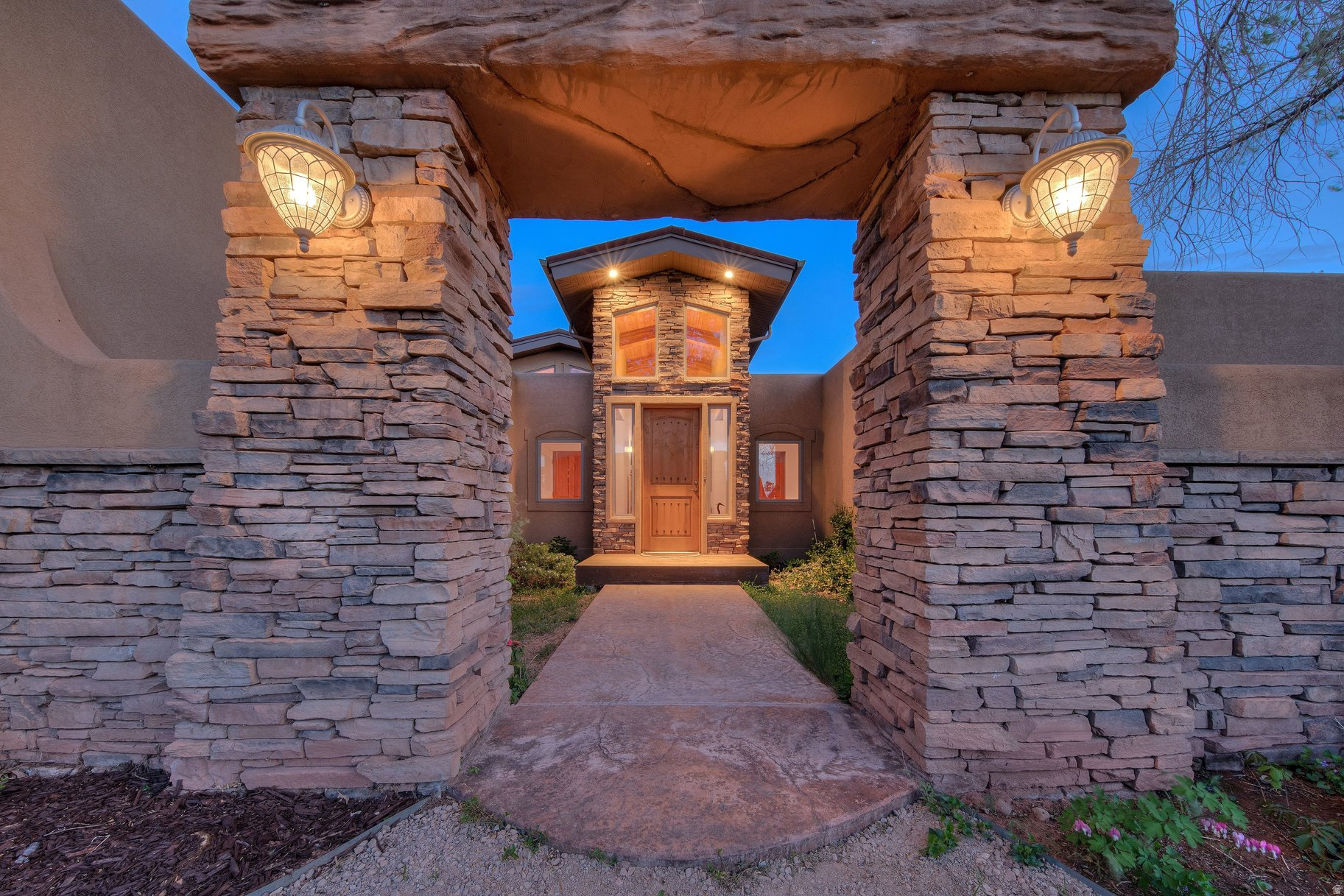 EAGLES LANDING - Residential