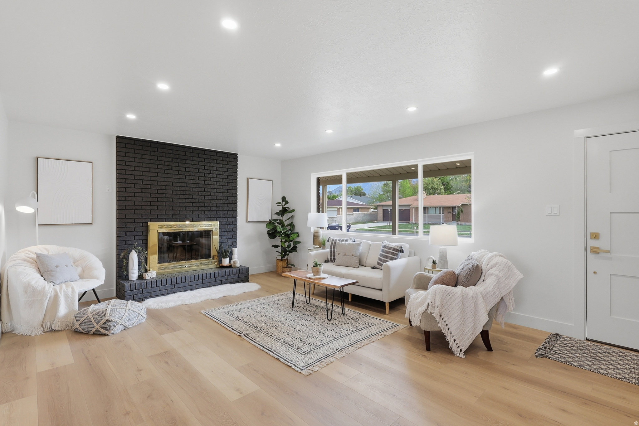 FAIROAKS - Residential