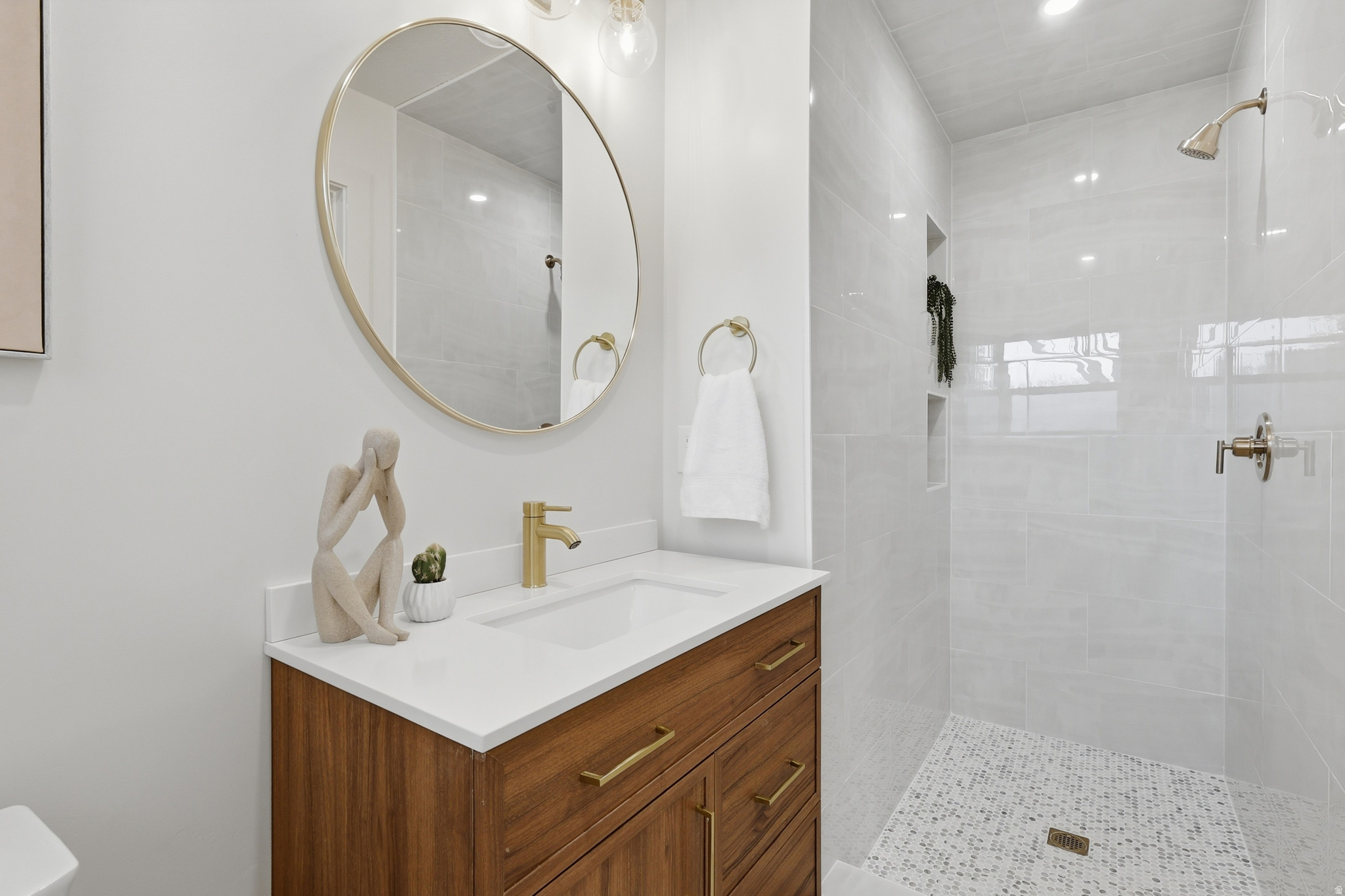 FAIROAKS - Residential