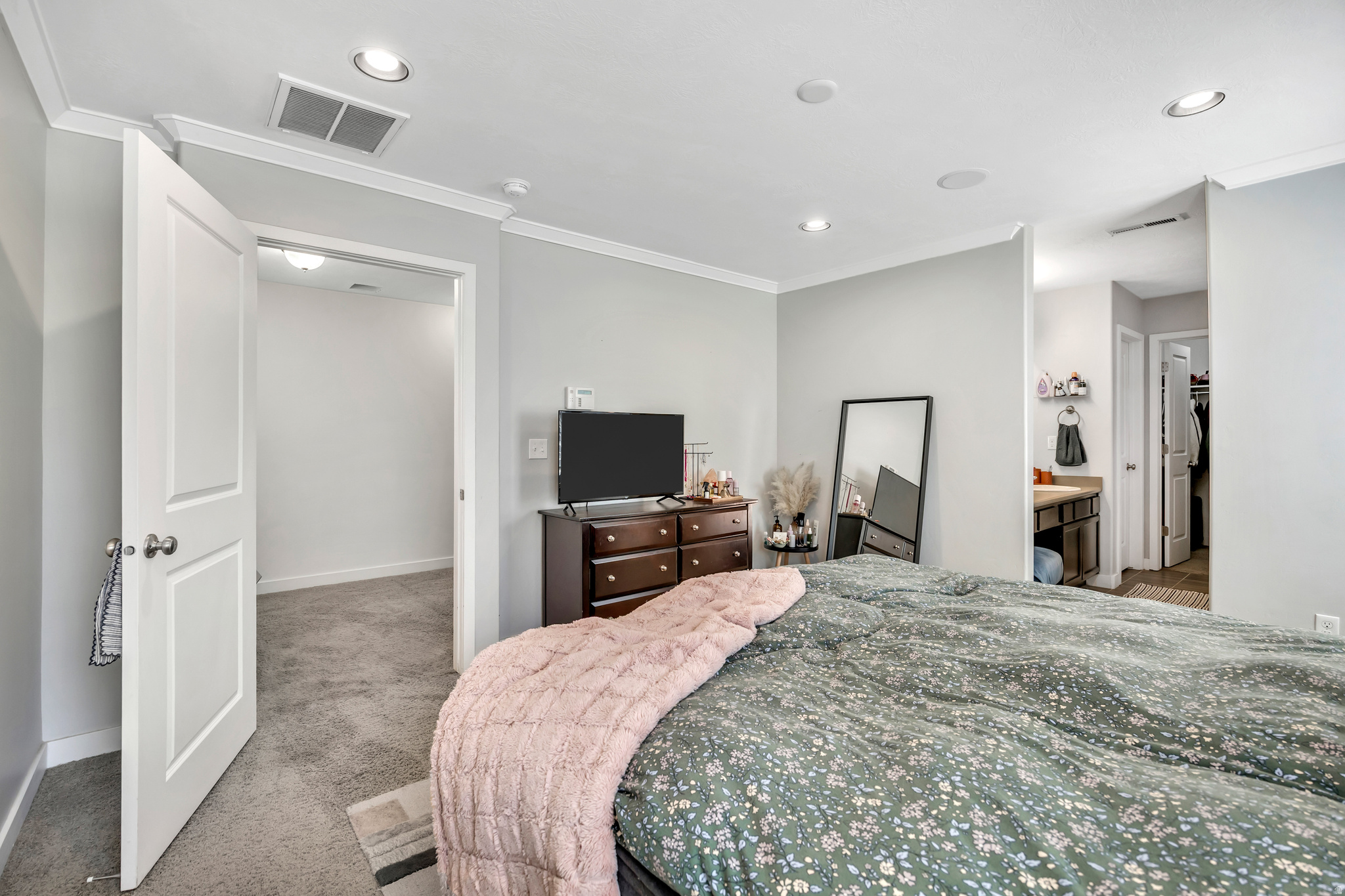 THE COTTAGES - Residential