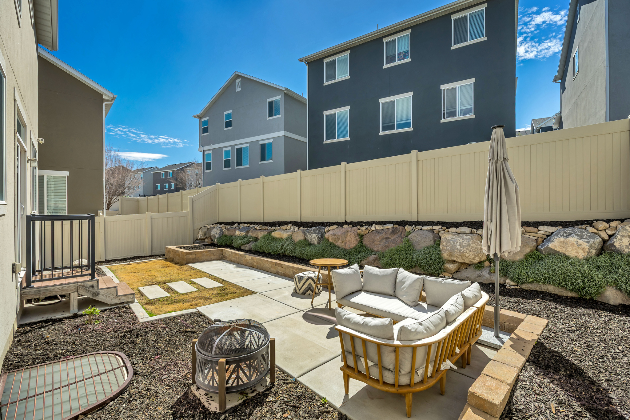 THE COTTAGES - Residential