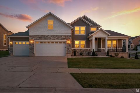 Photo of 1453 W LINEN WAY, Lehi, UT 84043 (MLS # 2103960)