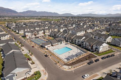 Tiny photo for 1453 W LINEN WAY, Lehi, UT 84043 (MLS # 2103960)