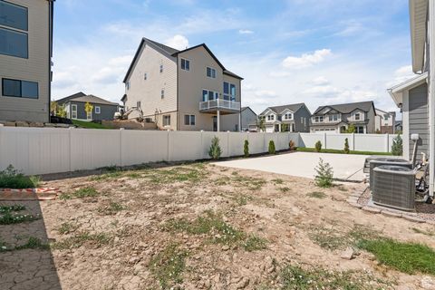 Tiny photo for 1453 W LINEN WAY, Lehi, UT 84043 (MLS # 2103960)