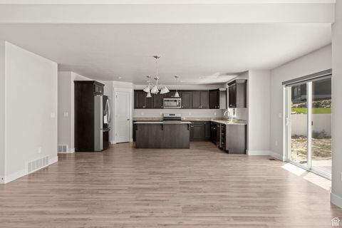 Tiny photo for 1453 W LINEN WAY, Lehi, UT 84043 (MLS # 2103960)