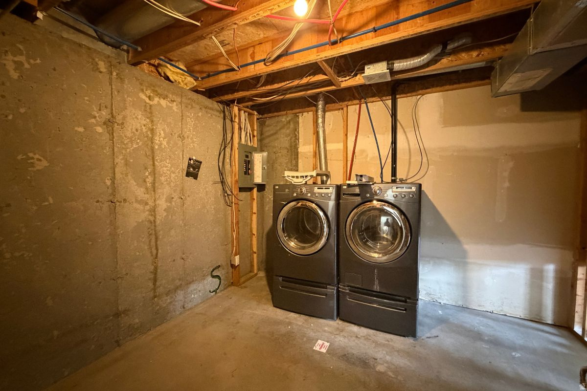 SHETLAND MEADOWS - Residential Income