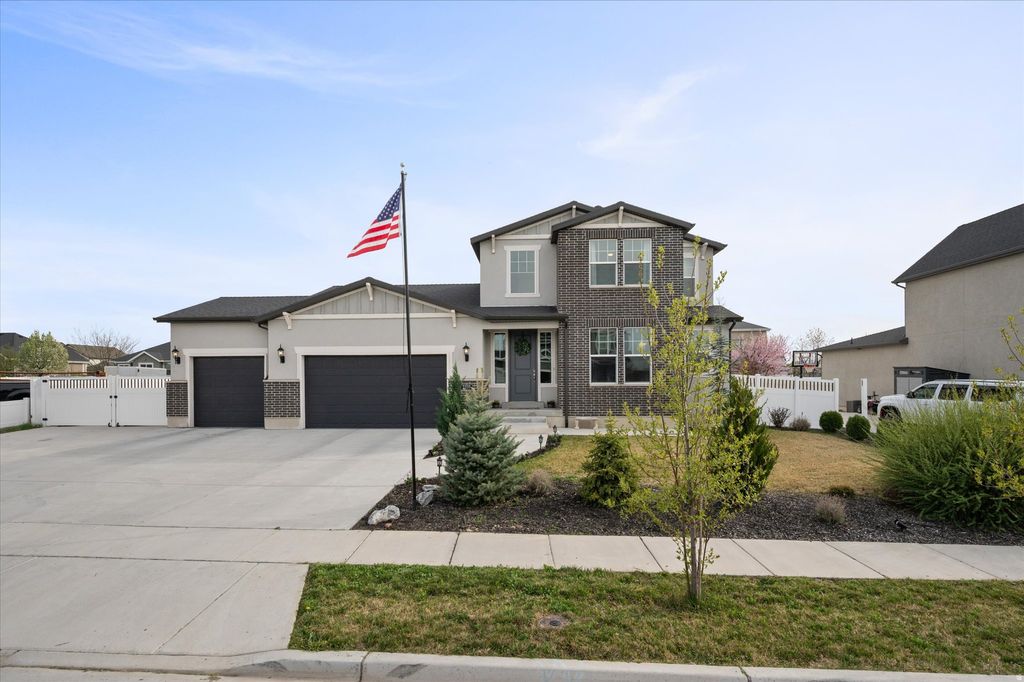Photo of 3359 W EURASIAN CRANE RD, Clinton, UT 84015 (MLS # 2146736)