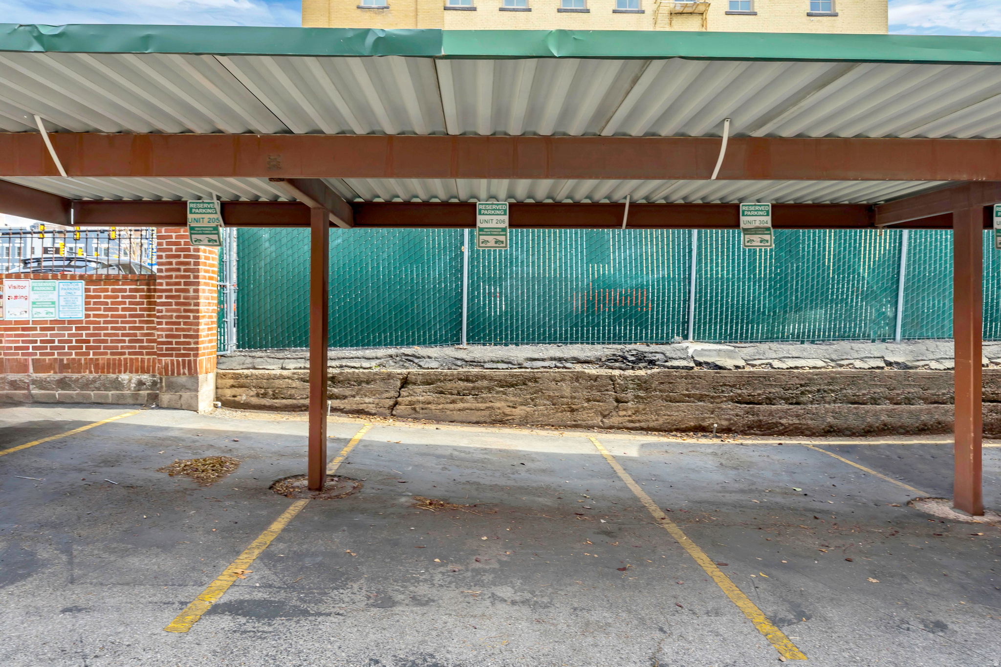 THE WAREHOUSE - Residential