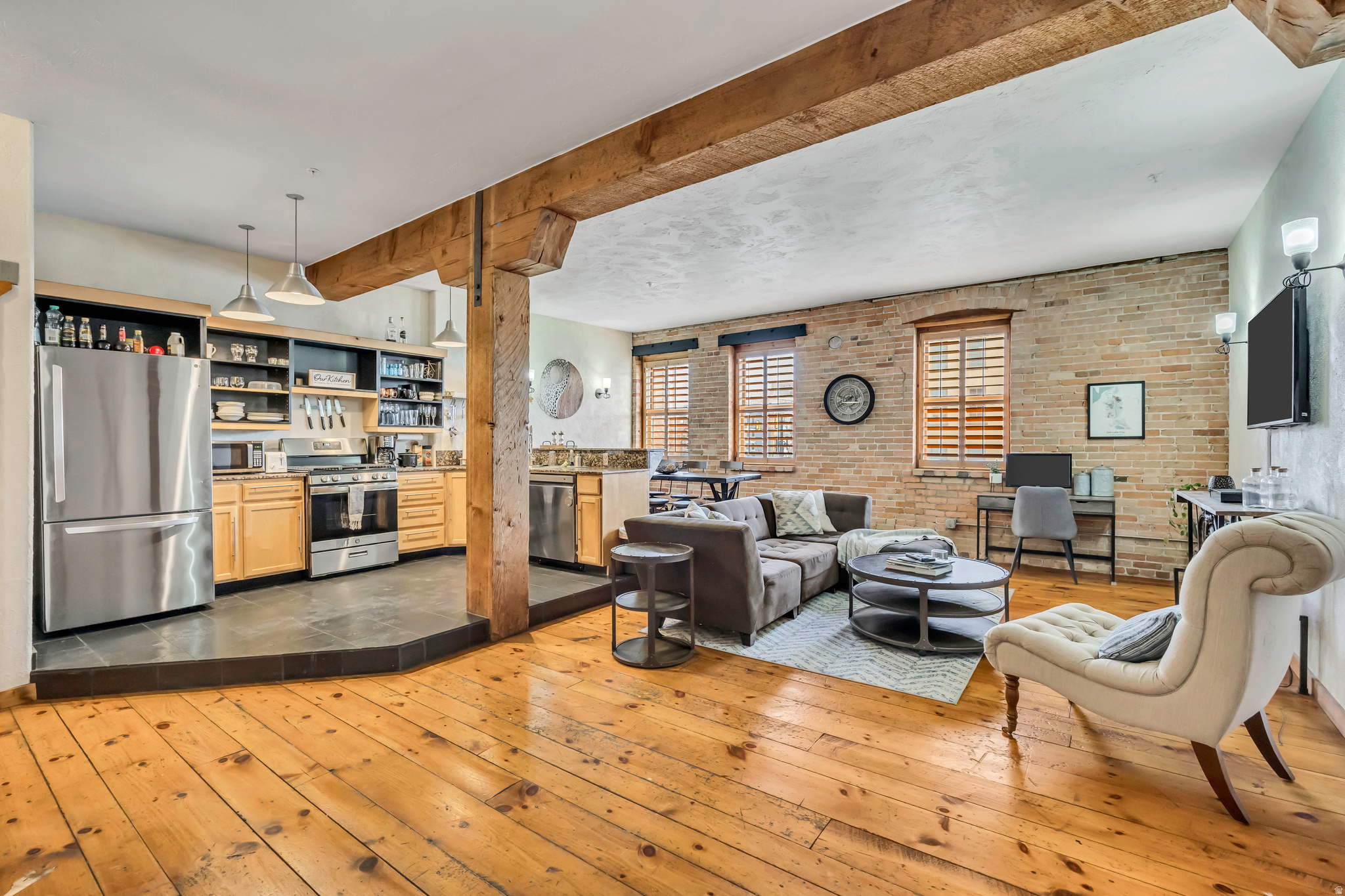 THE WAREHOUSE - Residential