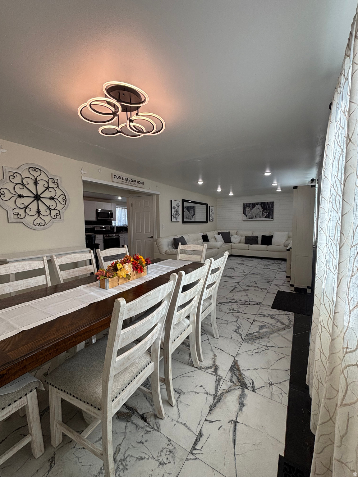 GREEN HILL ACRE - Residential