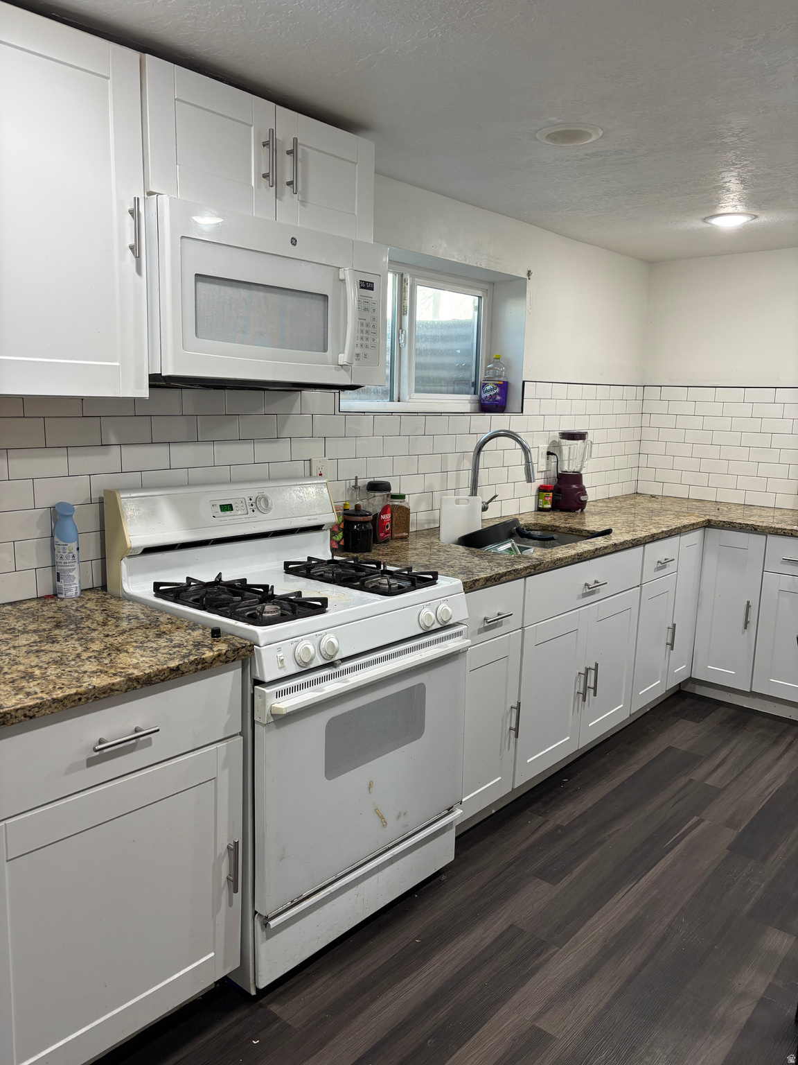 GREEN HILL ACRE - Residential