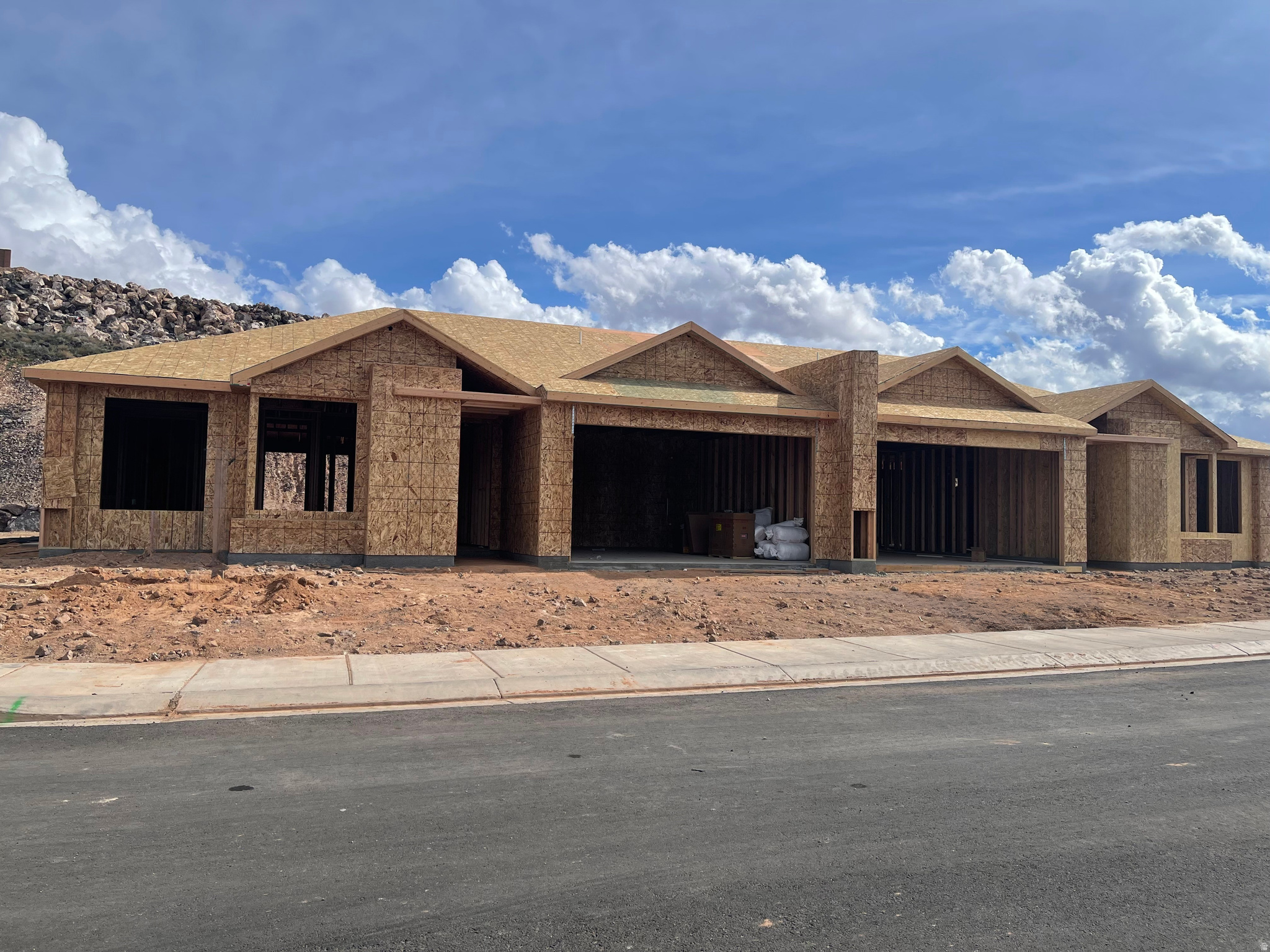 PAINTED SANDS - Residential