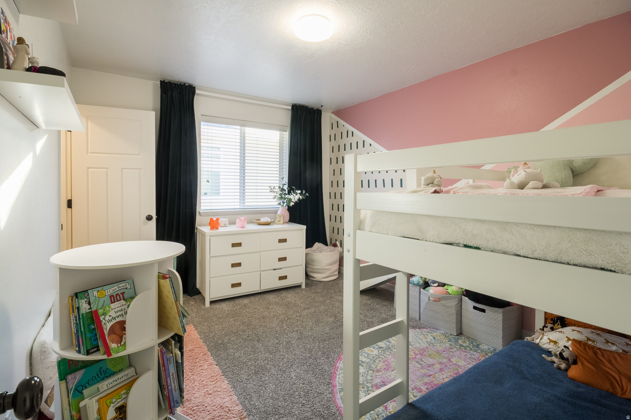 CANYON VILLAS - Residential