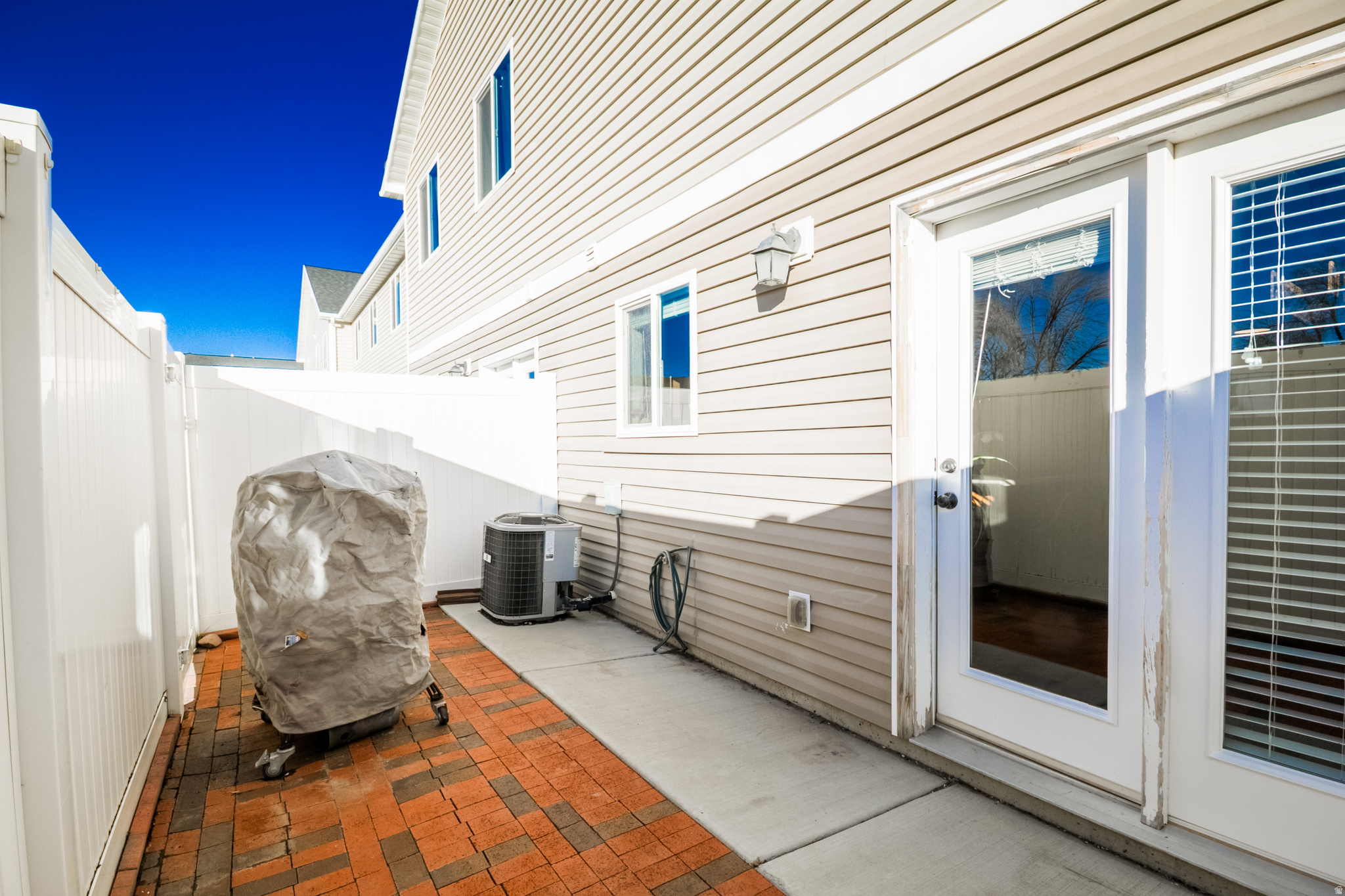 CANYON VILLAS - Residential