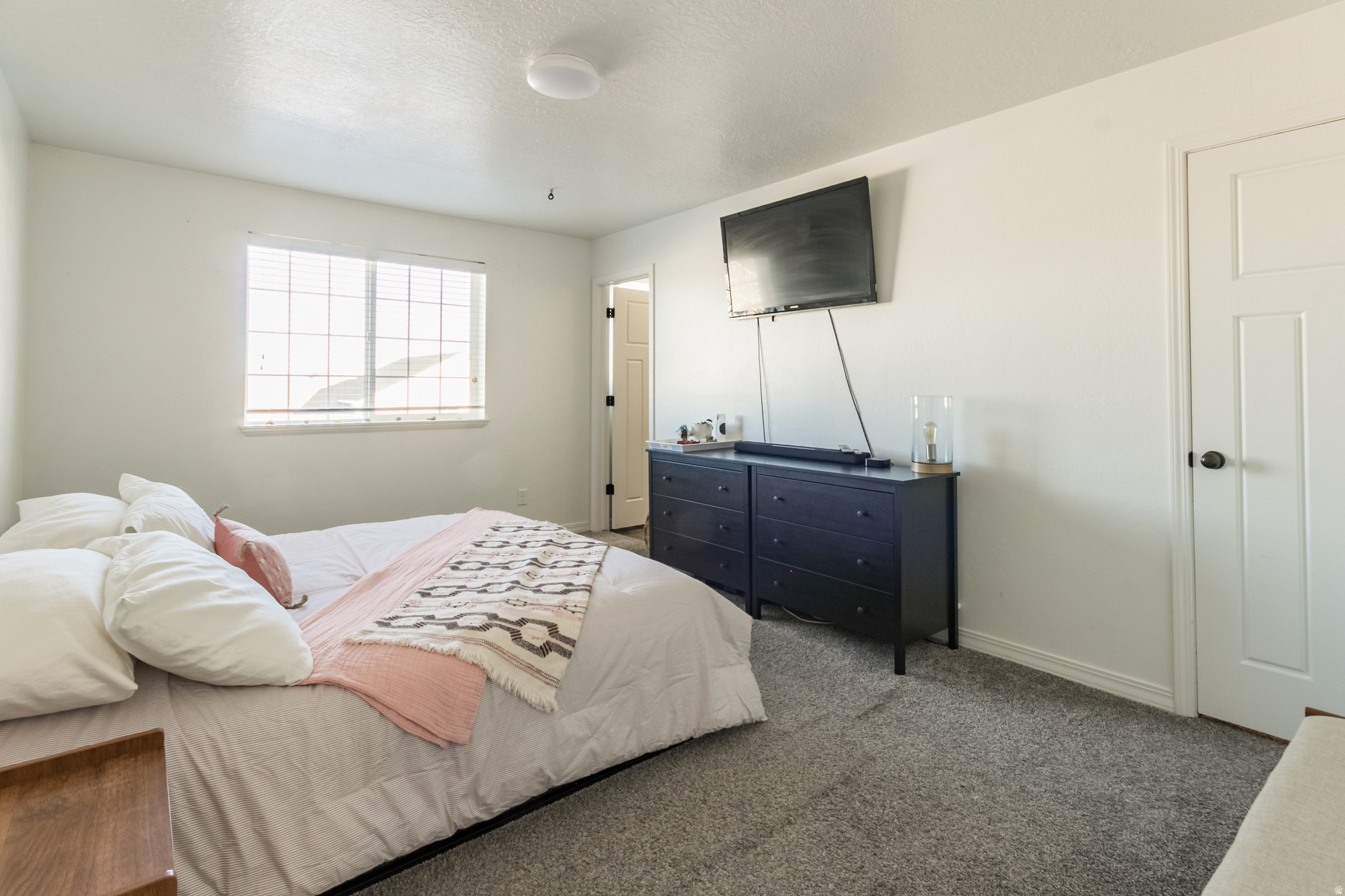 CANYON VILLAS - Residential