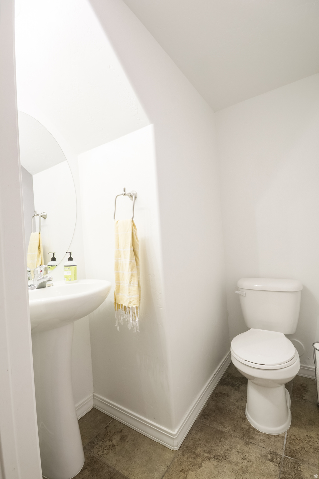 CANYON VILLAS - Residential