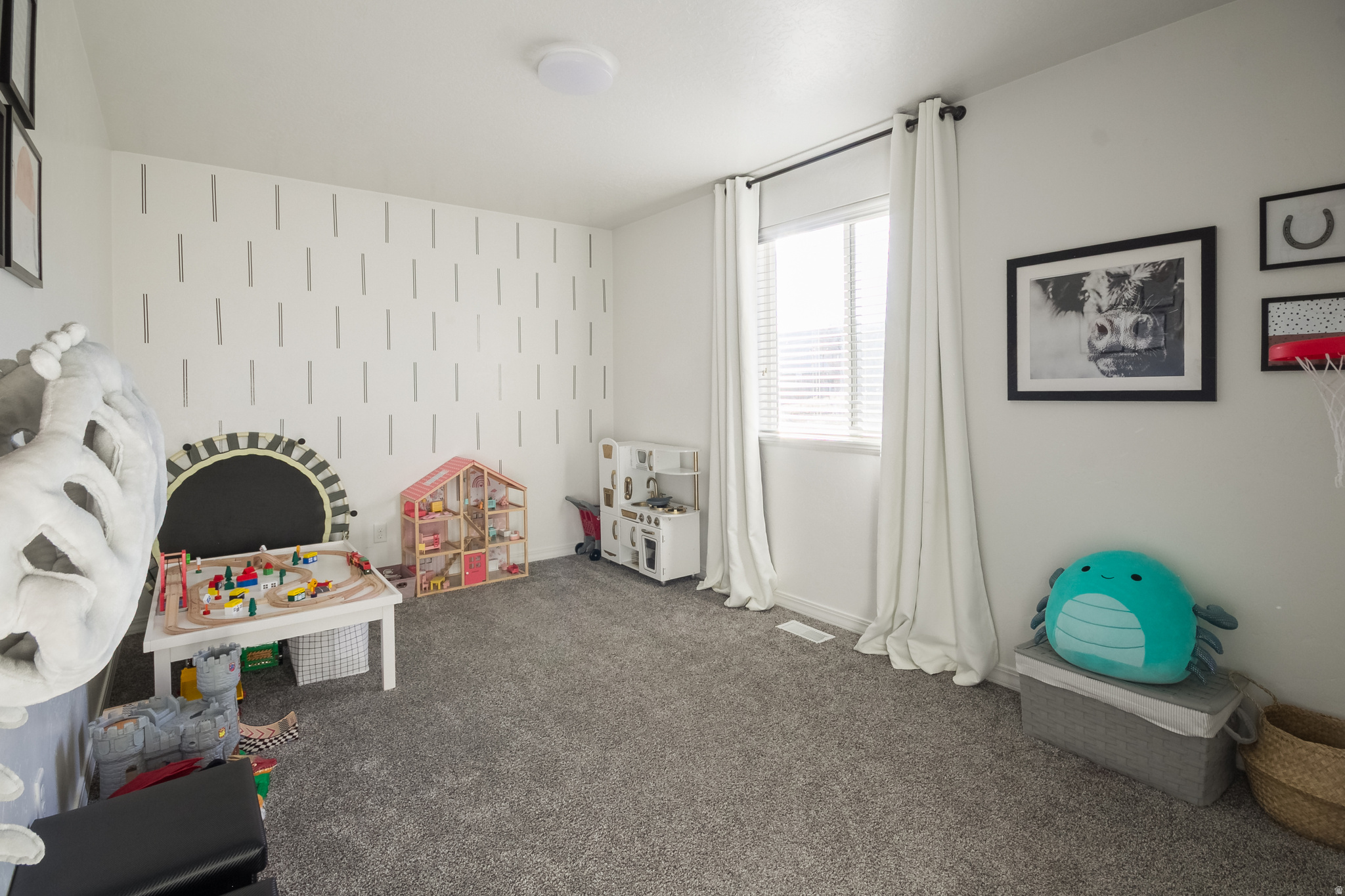 CANYON VILLAS - Residential