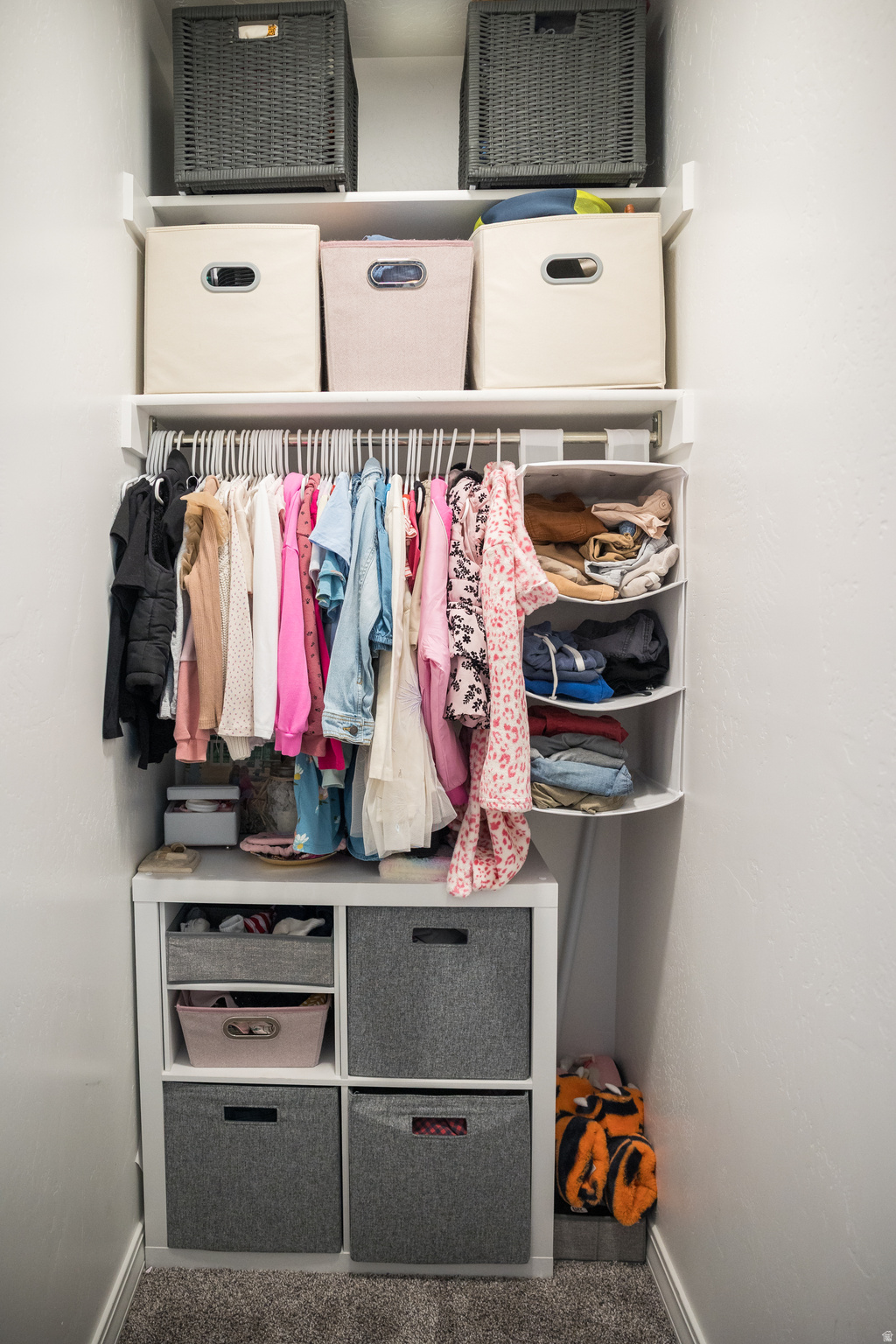 CANYON VILLAS - Residential