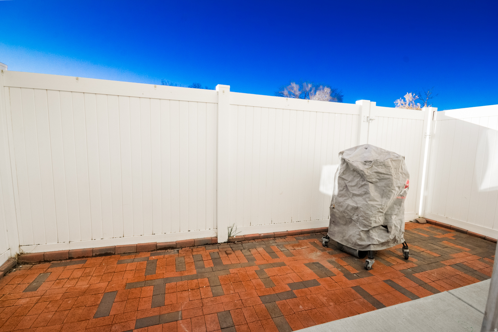 CANYON VILLAS - Residential