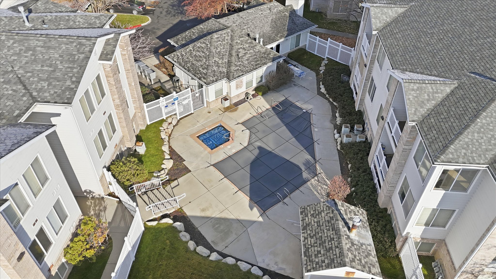 STONEY BROOK - Residential