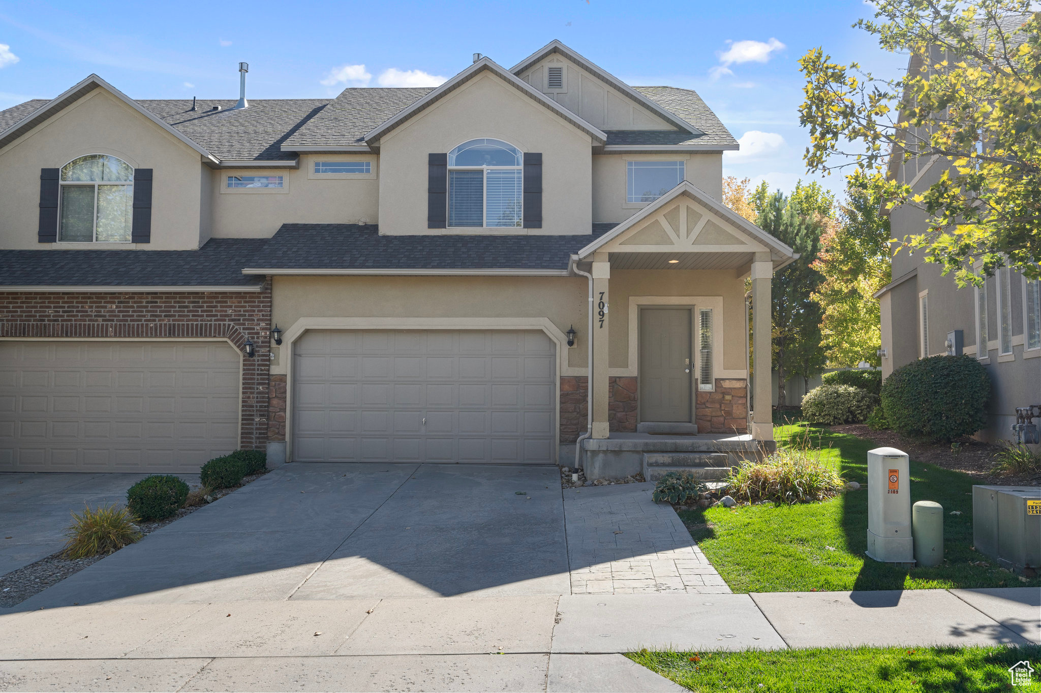 7097 W Cottage Point Dr, West Jordan, Utah image 2