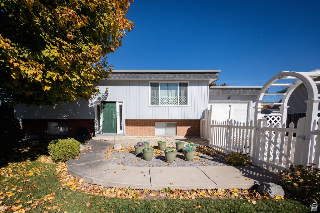 Photo of 63 JUNIPER ST, Smithfield, UT 84335 (MLS # 2118910)