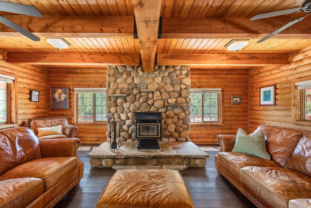 Photo of 1130 N INTERLAKEN WAY, Midway, UT 84049 (MLS # 2178264)