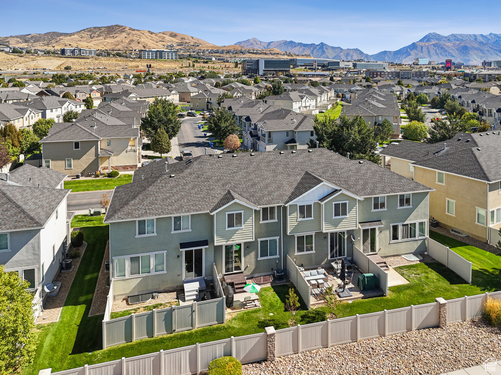 HANKS - Residential